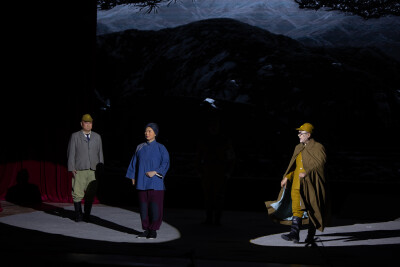 鸡西艺术发展中心演出现代京剧《红灯记》 李奶奶、鸠山