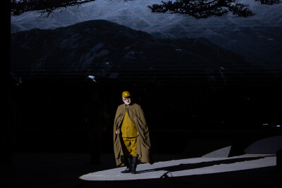 鸡西艺术发展中心演出现代京剧《红灯记》 李奶奶、鸠山