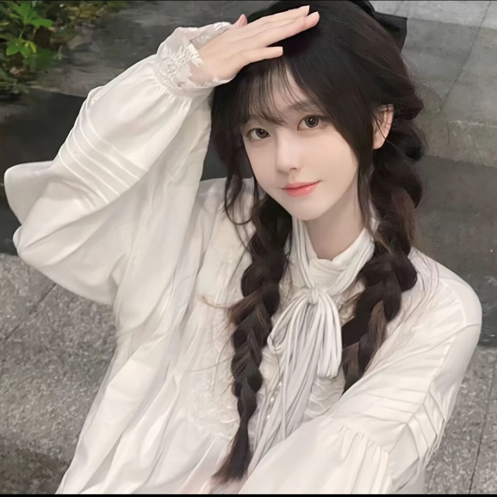 花不是为花店而开，人有各自的月亮