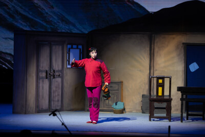 鸡西艺术发展中心演出现代京剧《红灯记》 红灯、交通员、李玉和、李铁梅