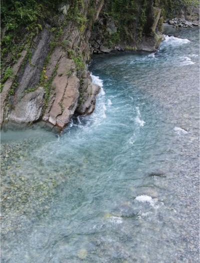 来吧 一起拥抱大自然，享受成都周边的美景
摄影：爱生活的空心菜