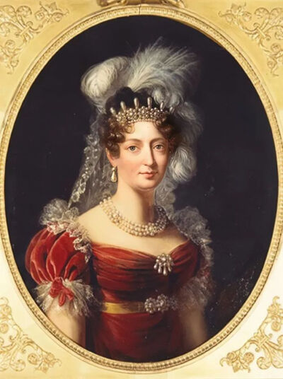 玛丽王后与路易十六之女、“法兰西长公主”玛丽-泰蕾兹，她在大革命中幸免于难，两次流亡，后随丈夫被称为“昂古莱姆公爵夫人”