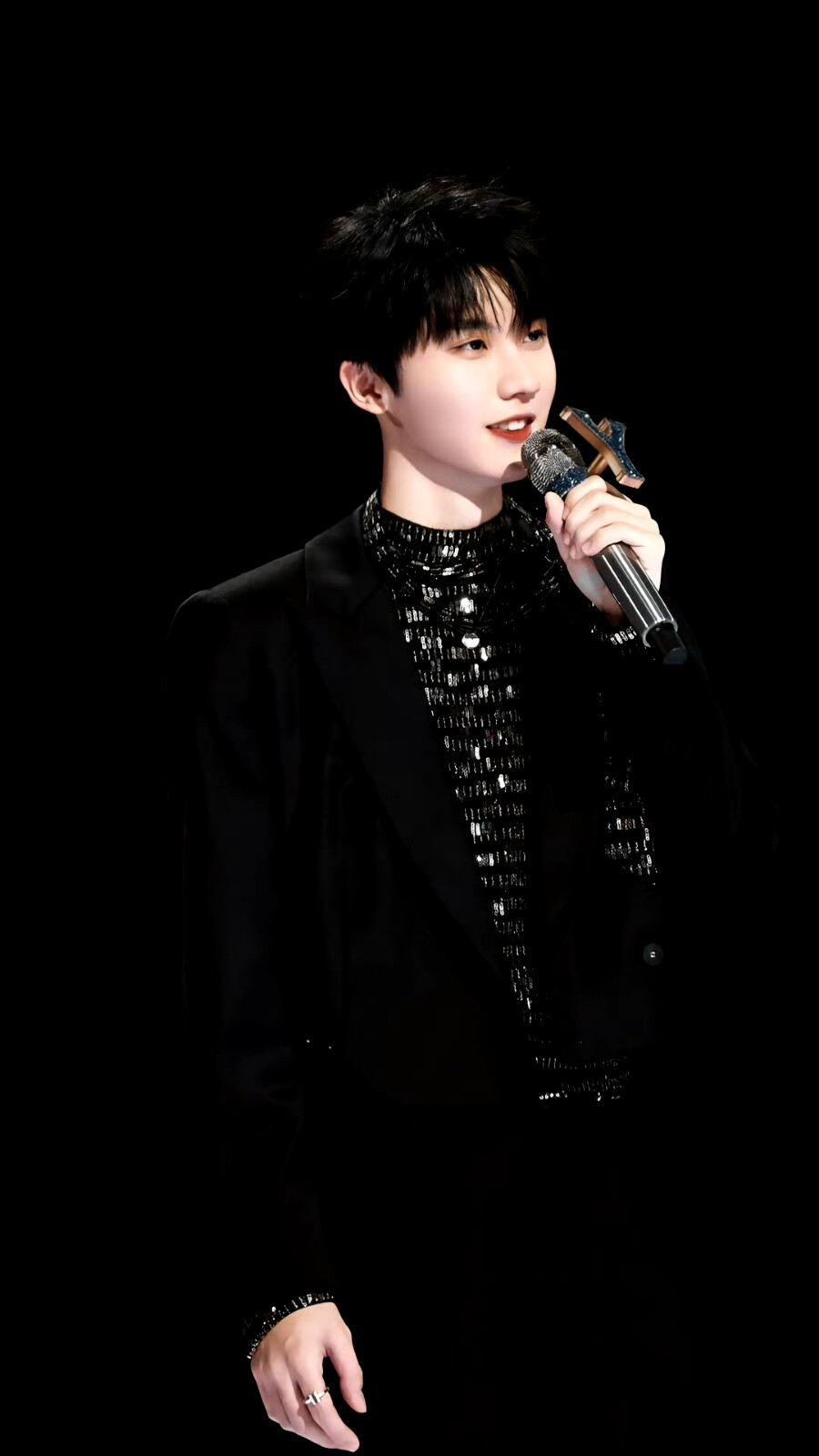 小马在我们的歌第五季大杀四方啦
图来自wb