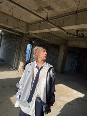 没人看到这些帅哥我真的会狠狠难过