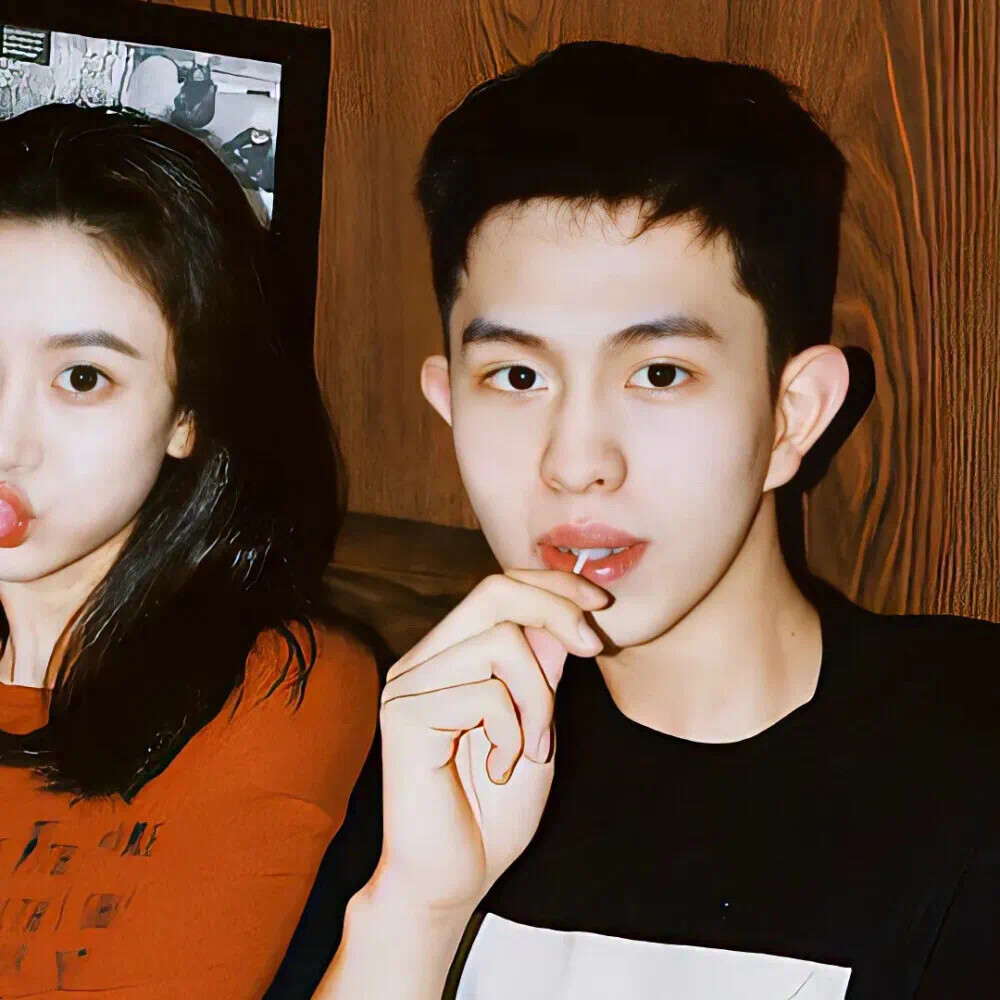 所爱隔山海 山海不可平。