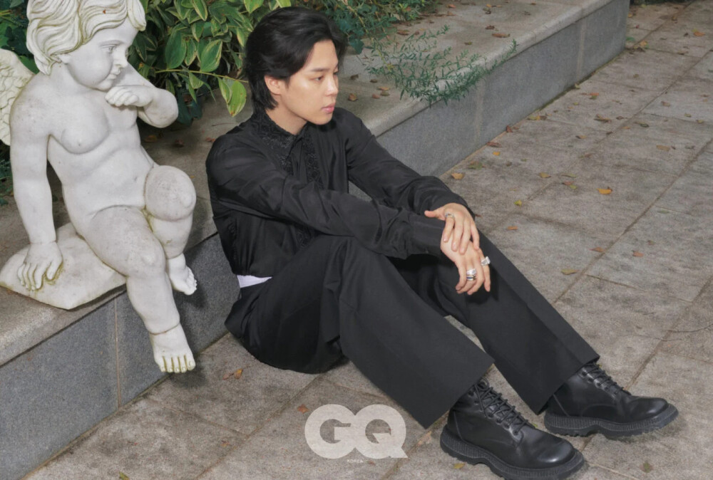 朴智旻
231018 GQ KOREA