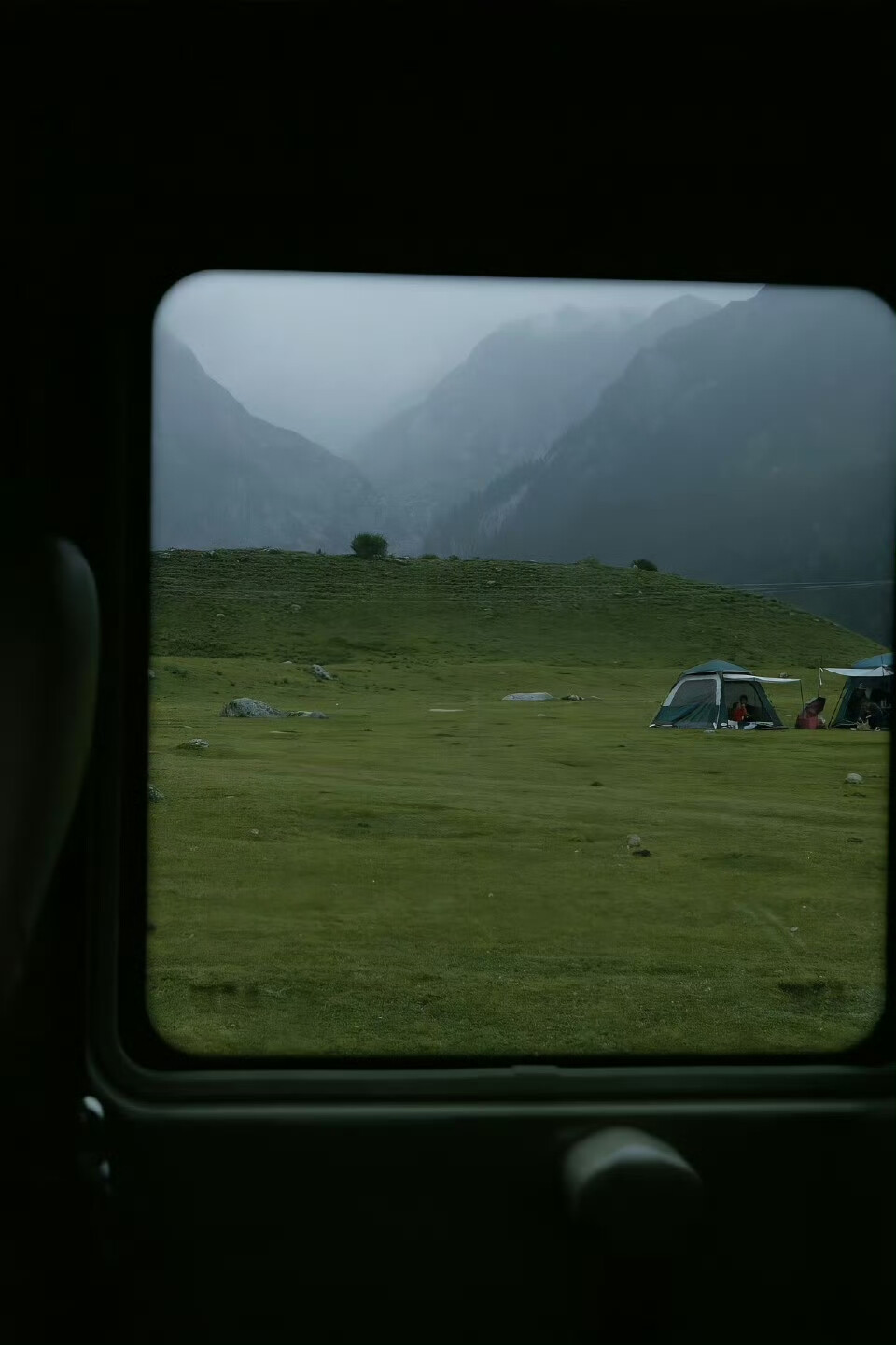 旅行丨归家丨一瞥窗外风景