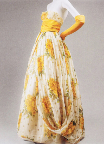 Dior 1954
