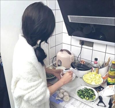 女生头像
拿图请点赞，谢谢 (•ө•)♡