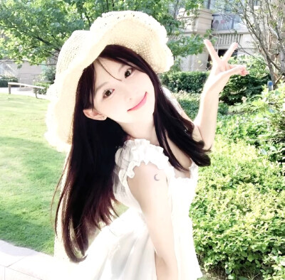 女生头像
拿图请点赞，谢谢 (•ө•)♡