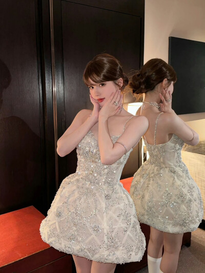 赵露思
京城名怜
图源wb.