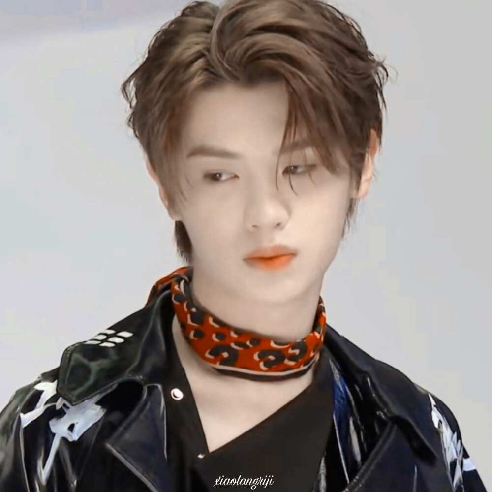 黄明昊
cr.斯莱特林不知名巫师