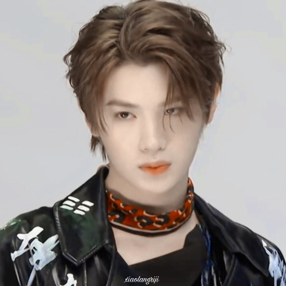 黄明昊
cr.斯莱特林不知名巫师