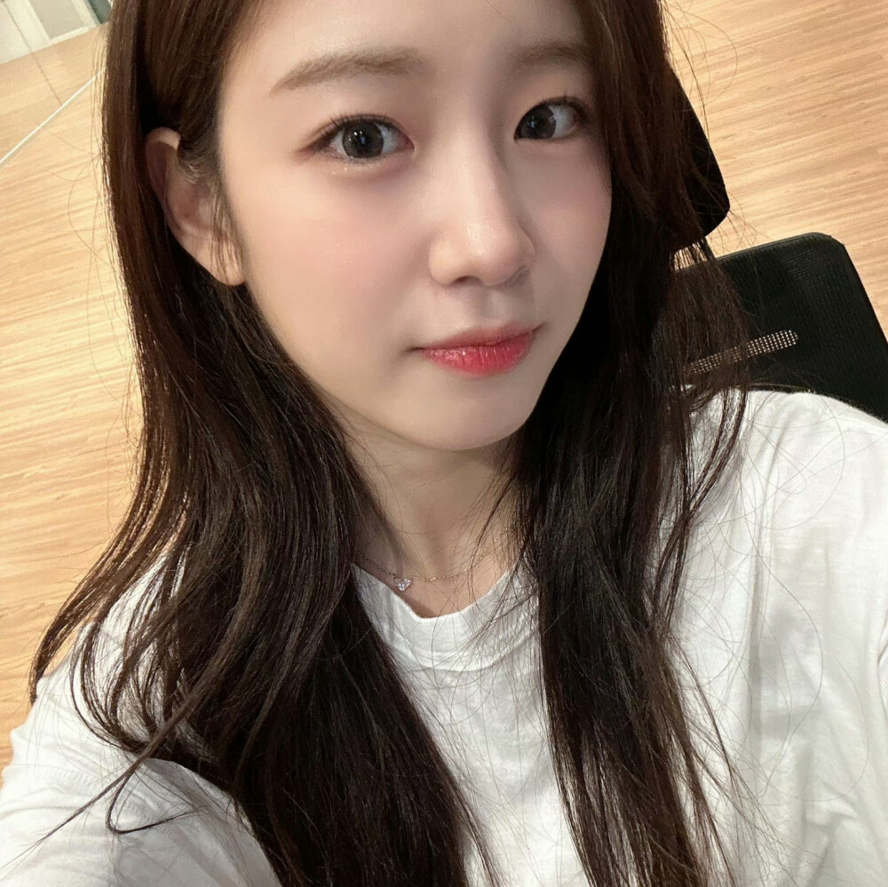 宇妍
孔裕彬
朴彩英