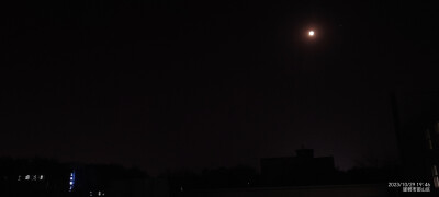 今天考完了概率论，明天前端，啥也不会还在慢慢溜达