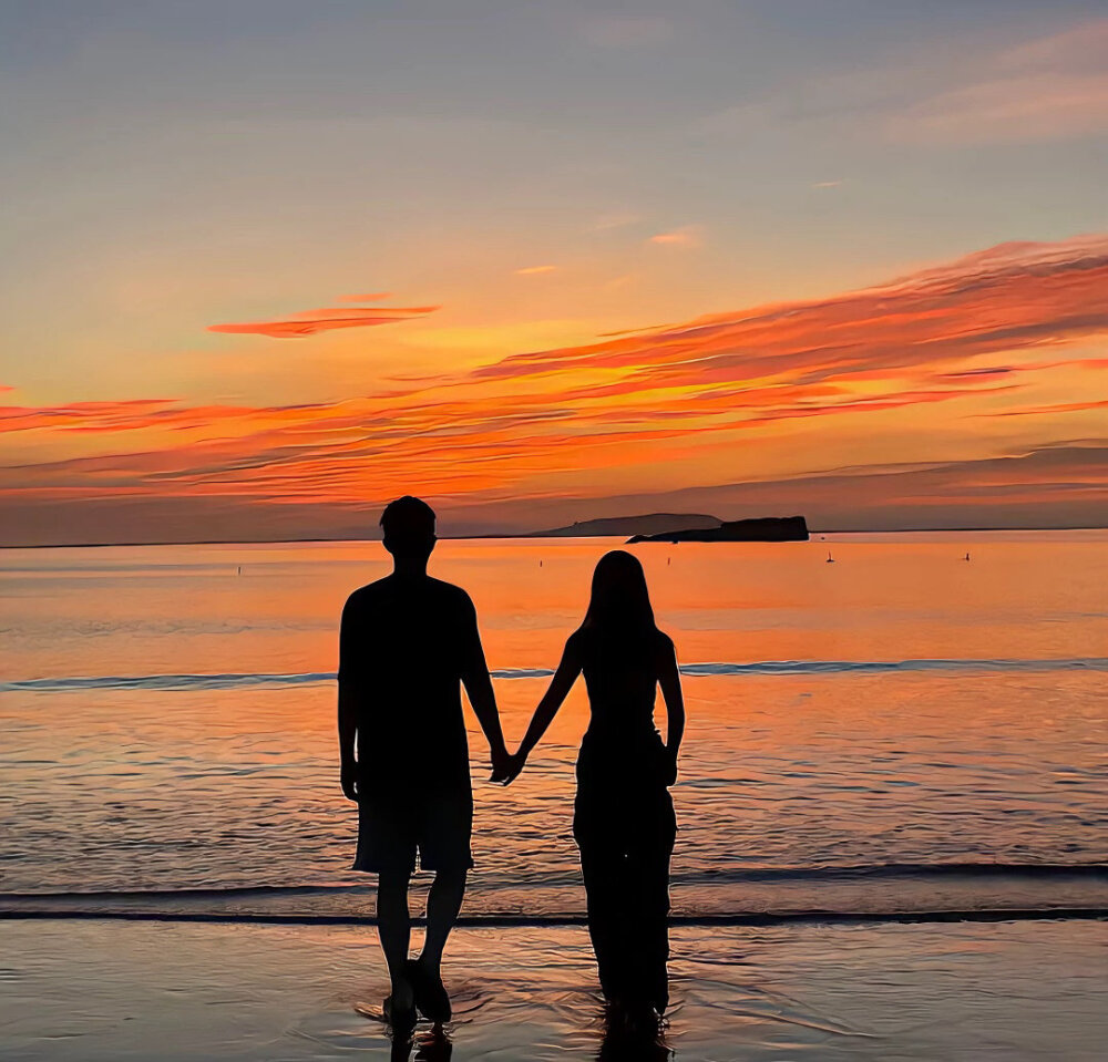 海边黄昏情侣头像