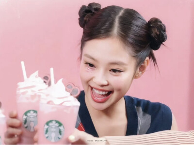 金智妮Jennie 星巴克联名