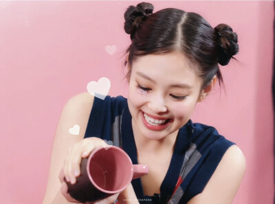 金智妮Jennie 星巴克联名