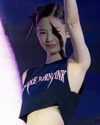 金智妮Jennie
