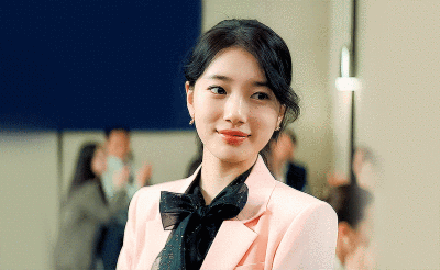 安娜 | 裴秀智
cr:十点的时候要睡觉