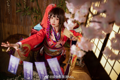 阴阳师/coser
神乐
CN：咸鱼王墨潇