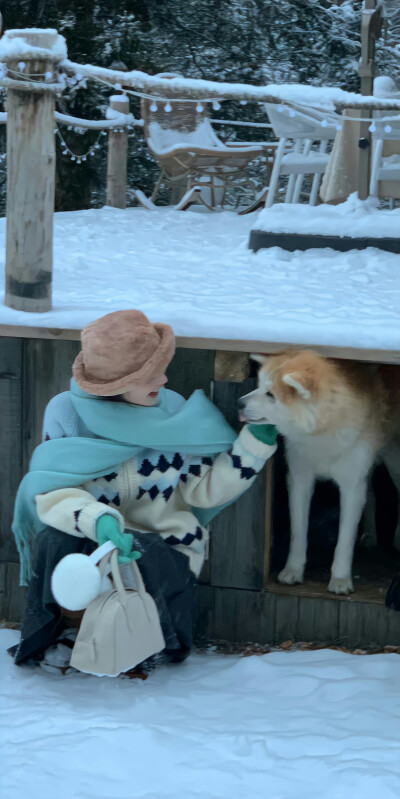 °. ⑅♡⑅ °❄️
期待新的故事 冬天和你 ​​​
#ins风壁纸#