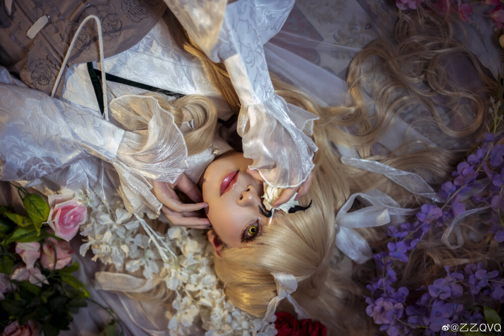 蔷薇少女/coser
雪华绮晶
CN：乙乙QvQ