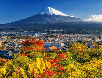 日本 静岡県 富士山 街を望む高台から