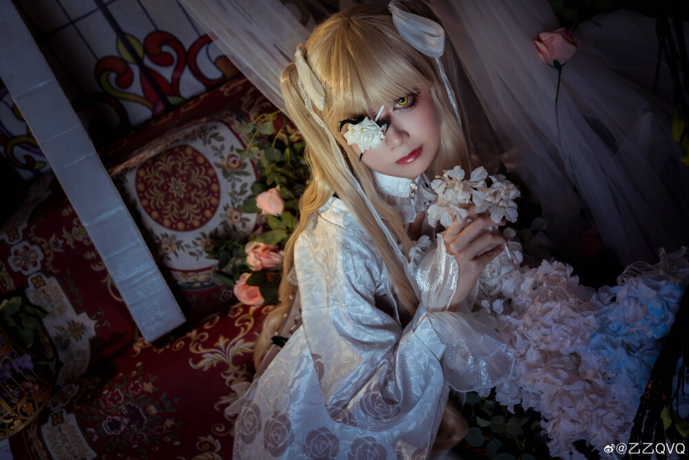 蔷薇少女/coser
雪华绮晶
CN：乙乙QvQ