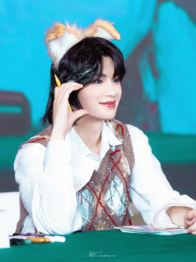 ▪黄明昊
cr.俺是你娘田小草