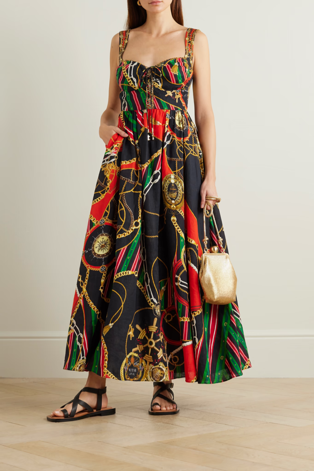 链条图案与金色粗链首室路系牧刺跬及甘鞘裁磁谱恿刺趸ㄎ 大牌衣服