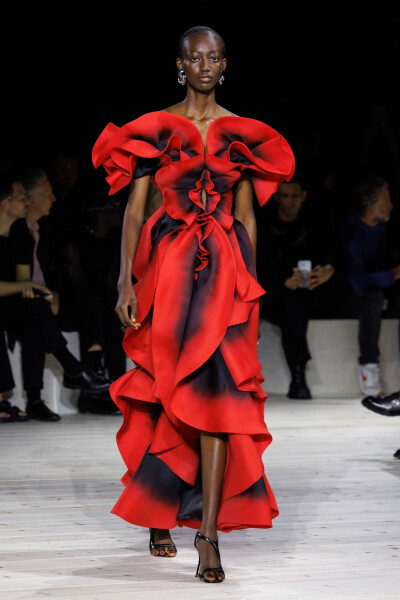 Alexander McQueen S/S 2024