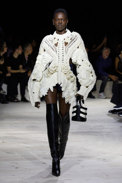 Alexander McQueen S/S 2024