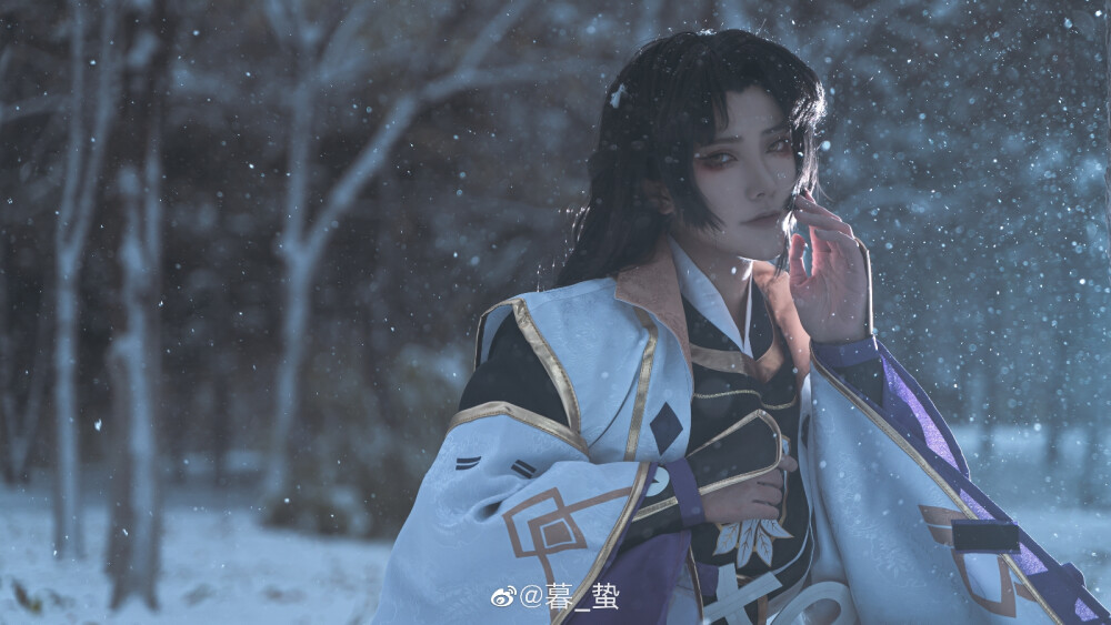 阴阳师/coser
鬼切•白槿霜风
CN：暮_蛰