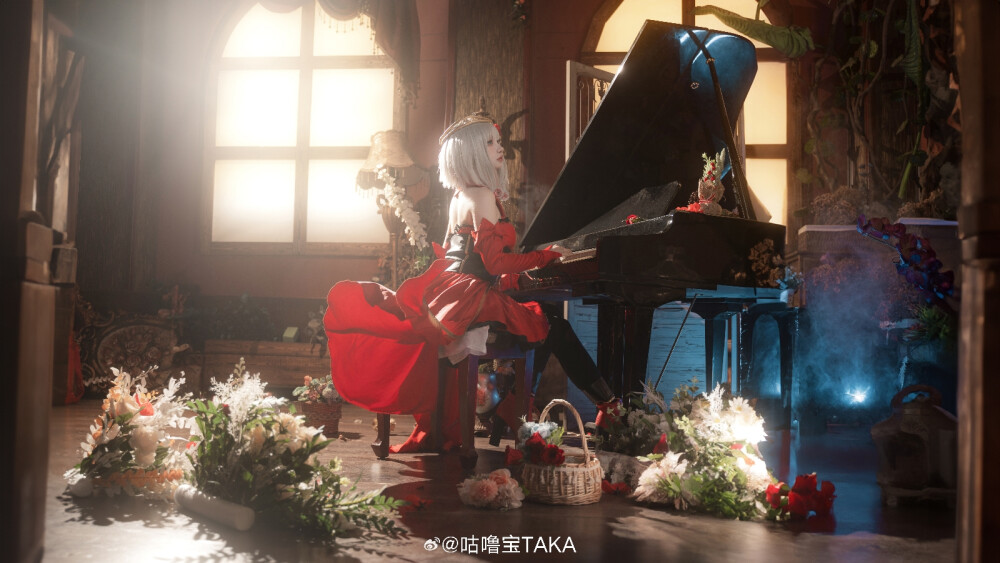 宿命回向/coser
命运
CN：咕噜宝TAKA