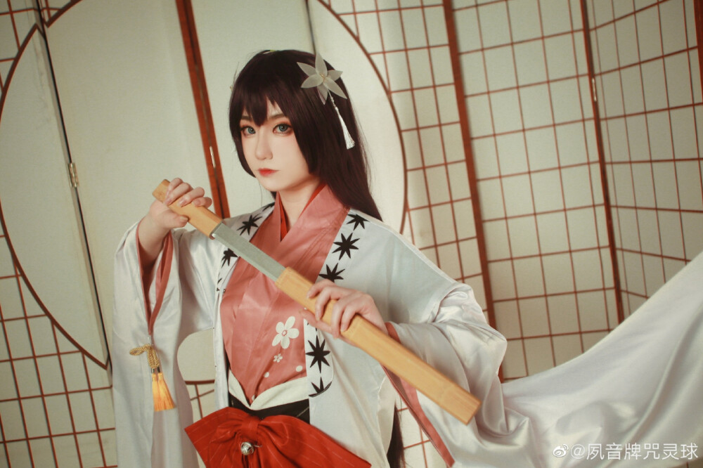 文豪野犬/coser
泉镜花