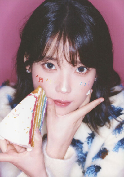 IU