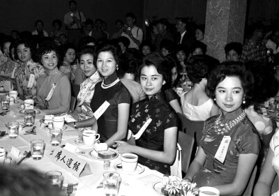 1960年，台湾举办第一届中国小姐选美比赛。