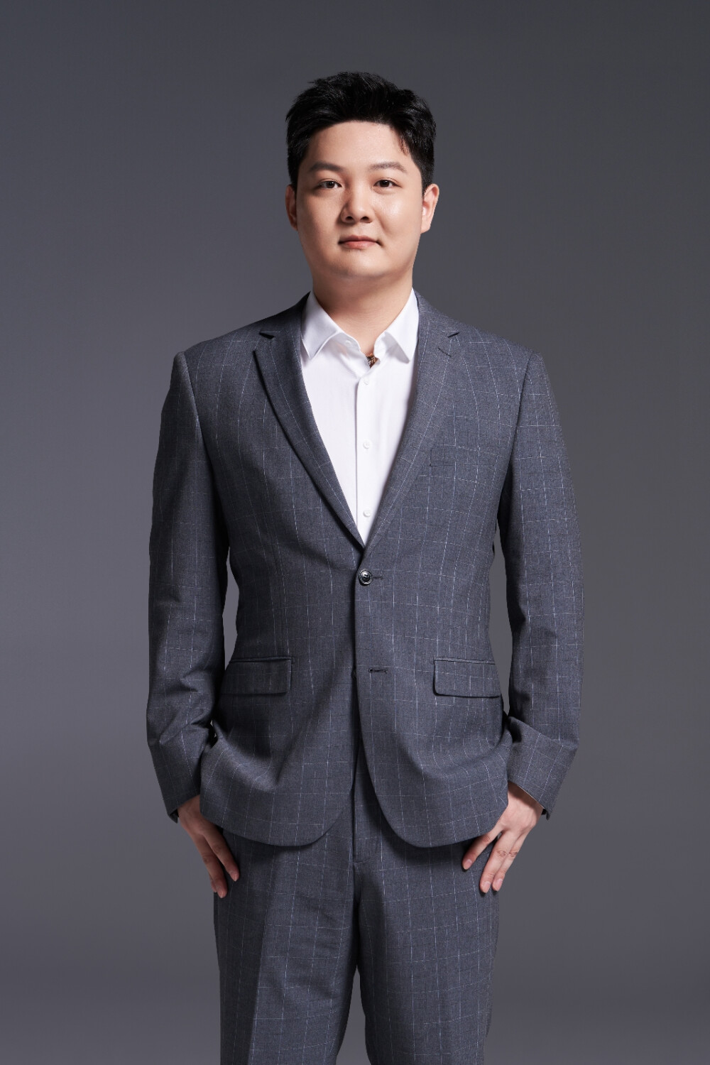 2023 kic狼队主教练liluo定妆照