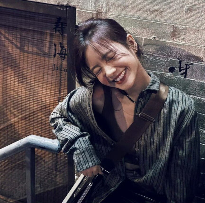 李庚希 の 头像