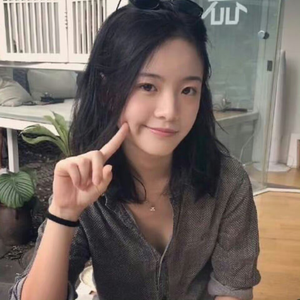 李庚希 の 头像