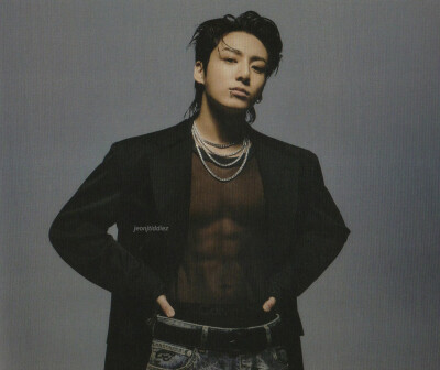 田柾国
Golden 扫图
cr:jeonjtiddiez