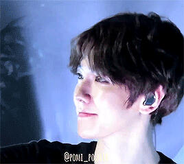 baekhyun gif