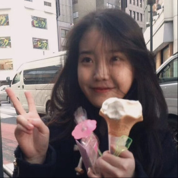 IU の 头像