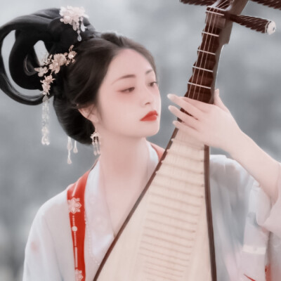 最是明月透人情 江河之水散人心