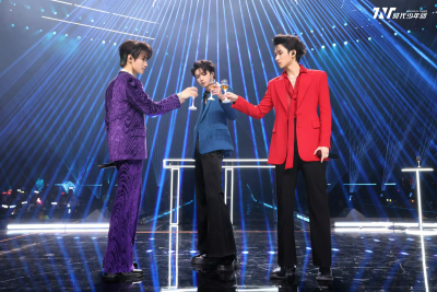 #时代少年团叁重楼暨出道四周年演唱会#
合作舞台