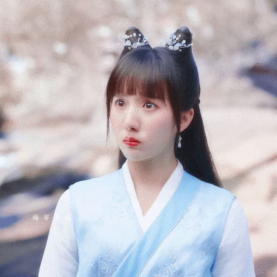 苏晓彤 | 离一心
cr:梅寄来迟