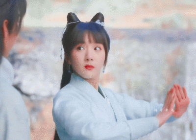 苏晓彤 | 离一心
cr:梅寄来迟