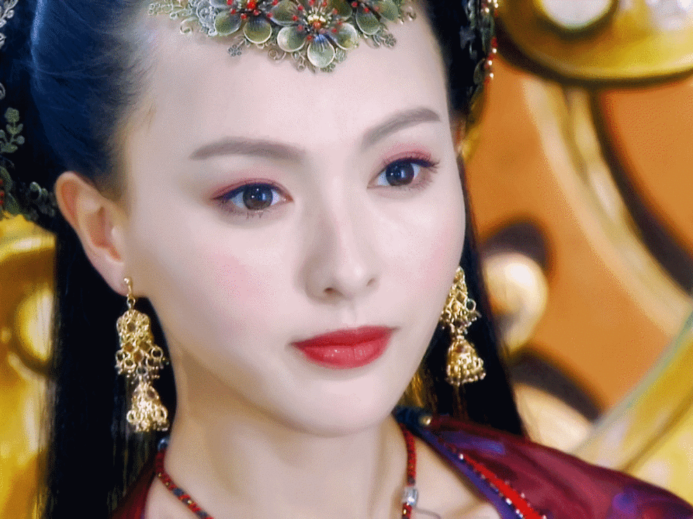 唐嫣 | 独孤宁珂
cr:远山微雾