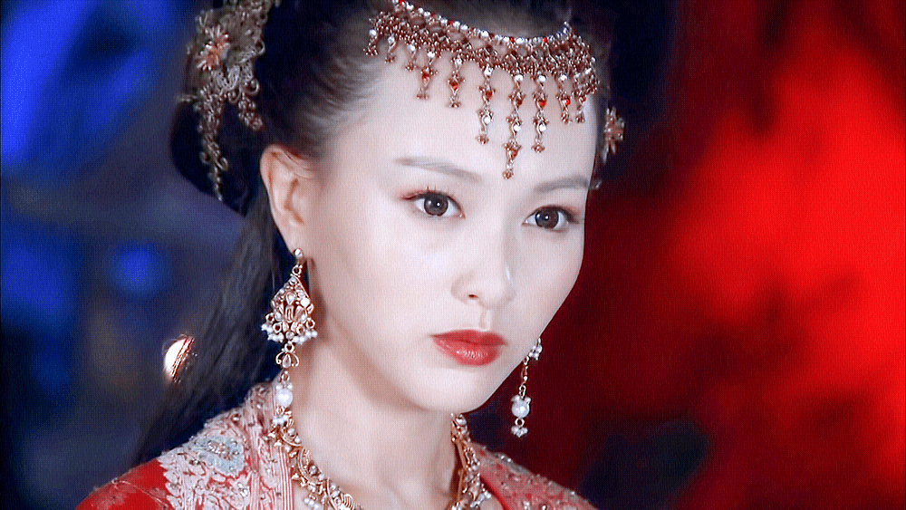 唐嫣 | 独孤宁珂
cr:远山微雾